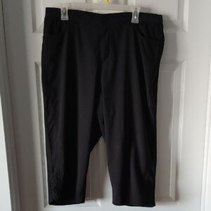 Lee Black Capri Pants Women's 16 Athleisure Summer Casual